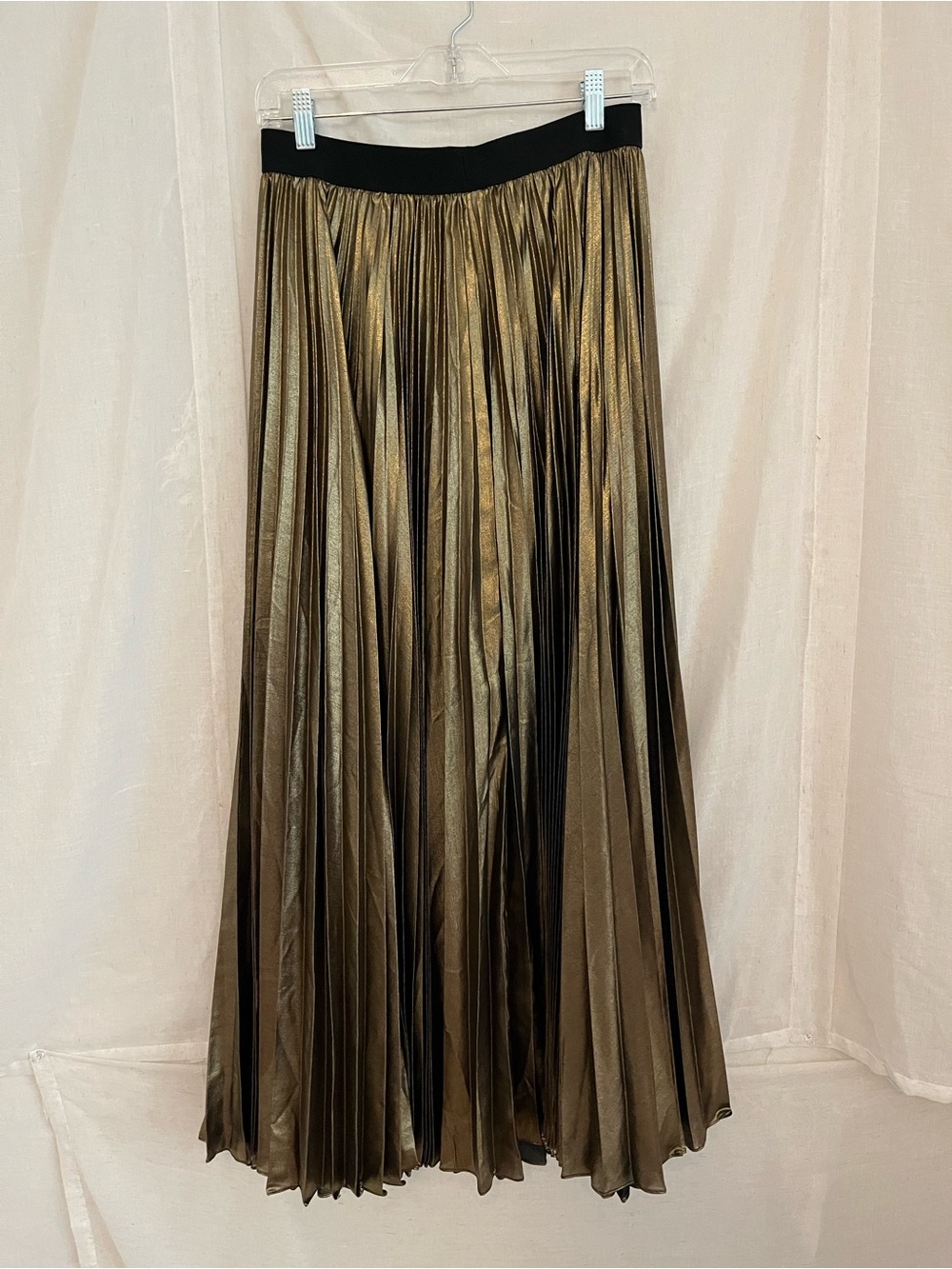 BCBGMaxAzria Metallic Gold Pleated Maxi Skirt with Black Waistband